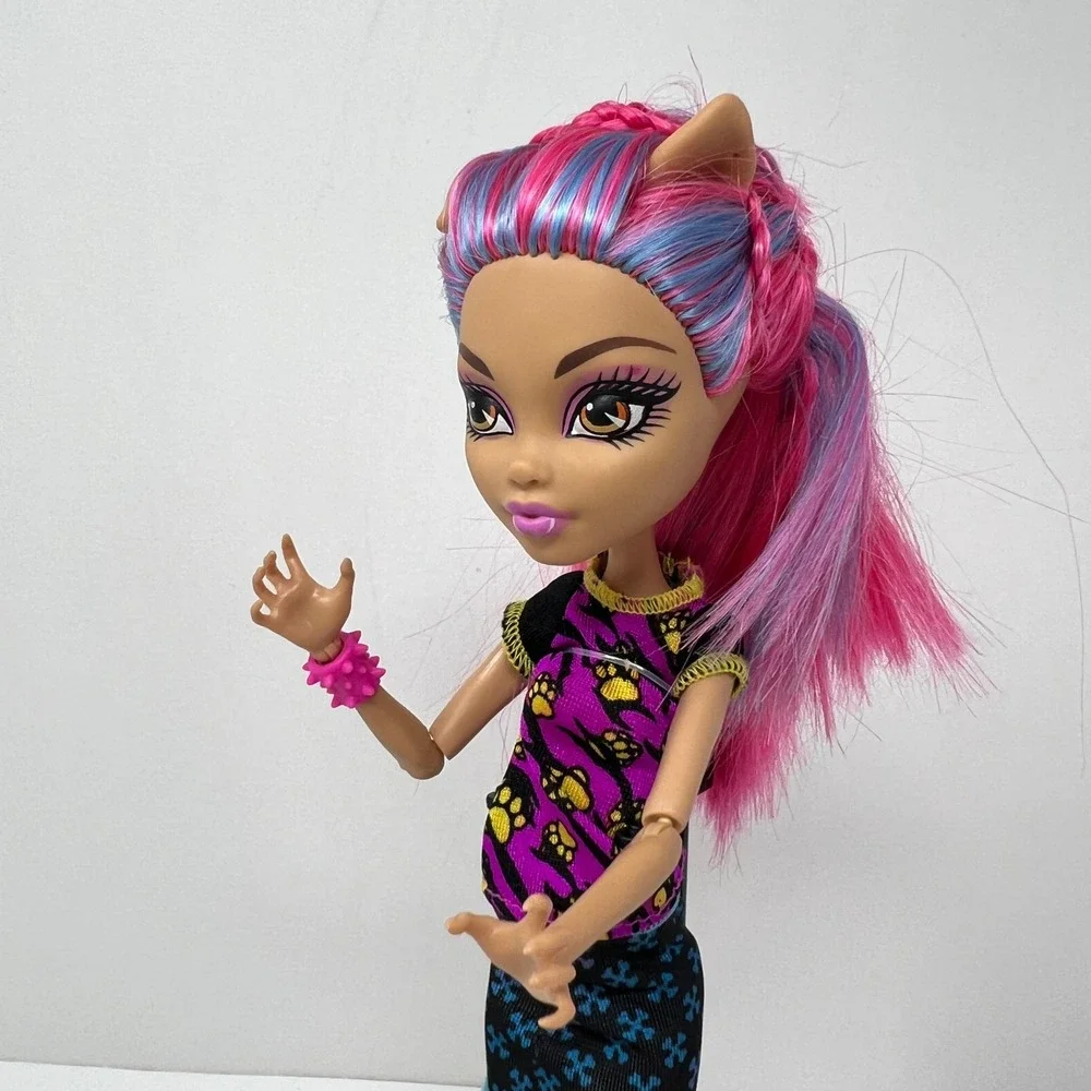 Mattel Monster High Howleen Wolf Creepateria Doll 10.5 Inch Pink Werewolf G1